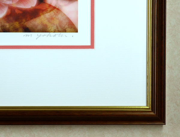 横田美晴の版画「C-Camellia」サイン